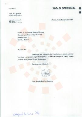 19930215_Mérida_Correspondencia interna de la Junta de Extremadura, del Jefe de Secretaría de la ...