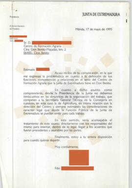 19950517_Mérida-Don Benito_Correspondencia del Jefe de Secretaría de la Junta de Extremadura a un...