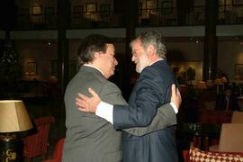 Saludo de RODRÍGUEZ IBARRA, Juan Carlos con GUTERRES, António.
