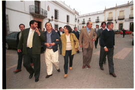 Fotografía exterior de RODRÍGUEZ IBARRA, Juan Carlos, VAZ-PINTO, Catalina y GUTERRES, António