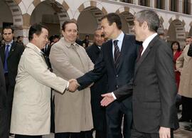 Saludo de RODRÍGUEZ ZAPATERO, José Luis.