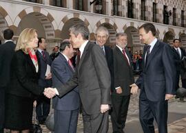 Saludo de DEL OLMO MORO, María del Pilar con SÓCRATES, José.