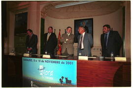 Entrada al Salón de Plenos de RODRÍGUEZ IBARRA, Juan Carlos junto a VÁZQUEZ GARCÍA, Juan María, C...