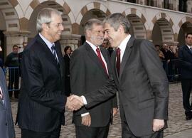 Saludo de PÉREZ TOURÑO, Emilio con SÓCRATES, José.