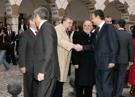Saludo de RODRÍGUEZ ZAPATERO, José Luis.