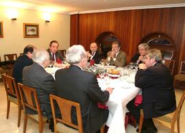 Cena de las autoridades competentes a este encuentro.