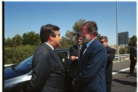 Saludo de RODRÍGUEZ IBARRA, Juan Carlos, con GUTERRES DE OLVEIRA, António.
