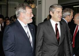Encuentro de RODRÍGUEZ IBARRA, Juan Carlos junto a SÓCRATES, José.