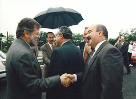 Saludo de RODRÍGUEZ IBARRA, Juan Carlos con GALINHA BERRATO, João .