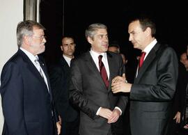 Encuentro de RODRÍGUEZ IBARRA, Juan Carlos junto a SÓCRATES, José y RODRÍGUEZ ZAPATERO, José Luis.