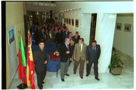 Llegada de RODRÍGUEZ IBARRA, Juan Carlos junto con SÁNCHEZ POLO, Carlos y VÁZQUEZ GARCÍA, Juan Ma...