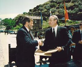 Firma y acuerdo de RODRÍGUEZ IBARRA, Juan Carlos y VIEGAS ABREU, Manuel.