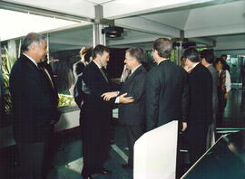Saludo de RODRÍGUEZ IBARRA, Juan Carlos con CARDOSO E CUNHA, António.